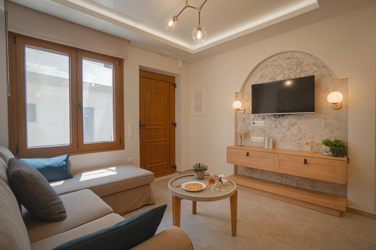 דירות Khóra Sfakíon Jacuzzi Maisonette In Sfakia Center 'New 2023' מראה חיצוני תמונה