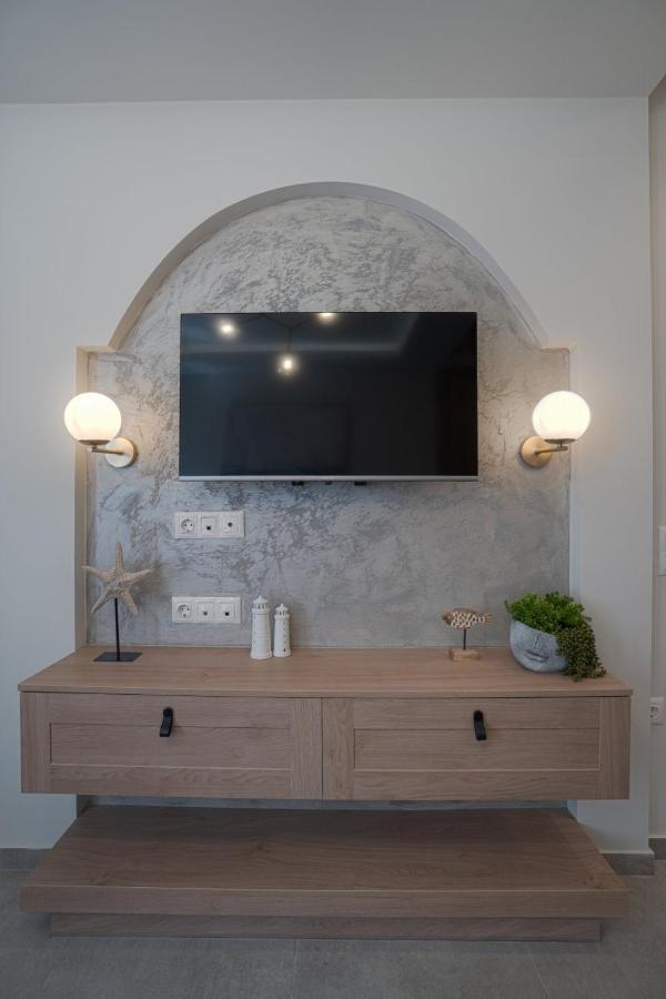 דירות Khóra Sfakíon Jacuzzi Maisonette In Sfakia Center 'New 2023' מראה חיצוני תמונה